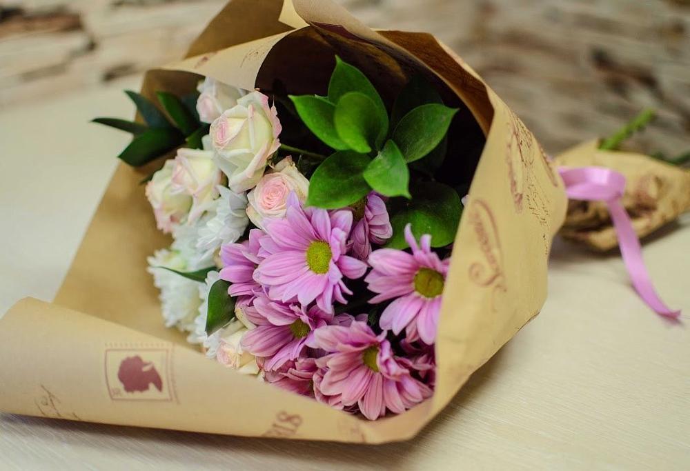 Букет цветов из: Розы и Хризантемы в Талах