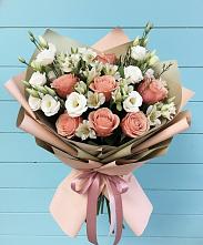 Букет цветов из:  Розы, Альстромерии и Лизиантусы в Талах