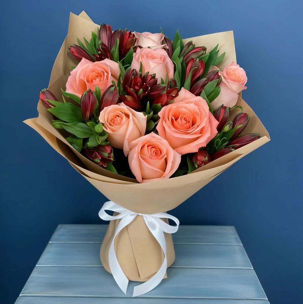 Букет цветов из: Розы и Альстромерии в Талах