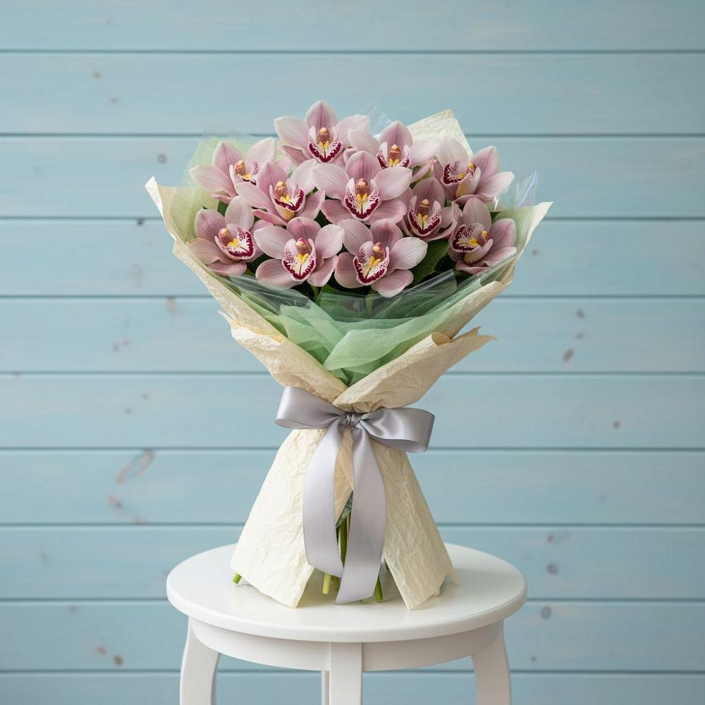 Букет цветов из: Орхидеи и Розы в Талах