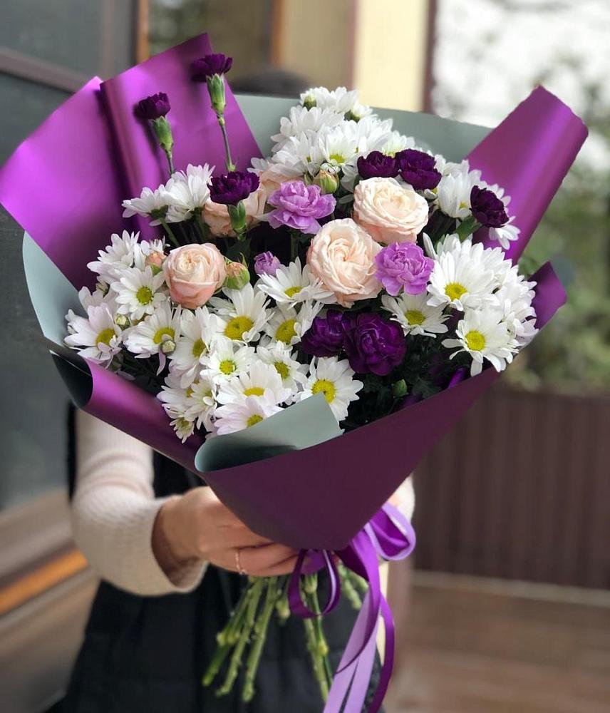 Букет цветов из: Хризантемы, Гвоздики и Розы в Талах