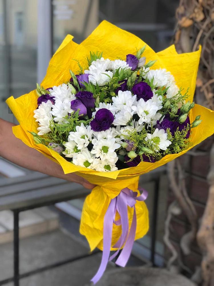 Букет цветов из: Ирисы, Хризантемы и Ромашки в Талах