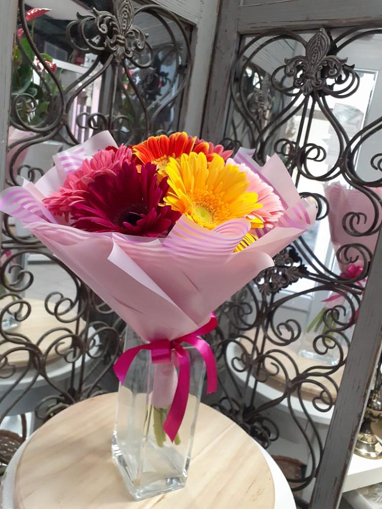 Букет цветов из: Герберы в Талах