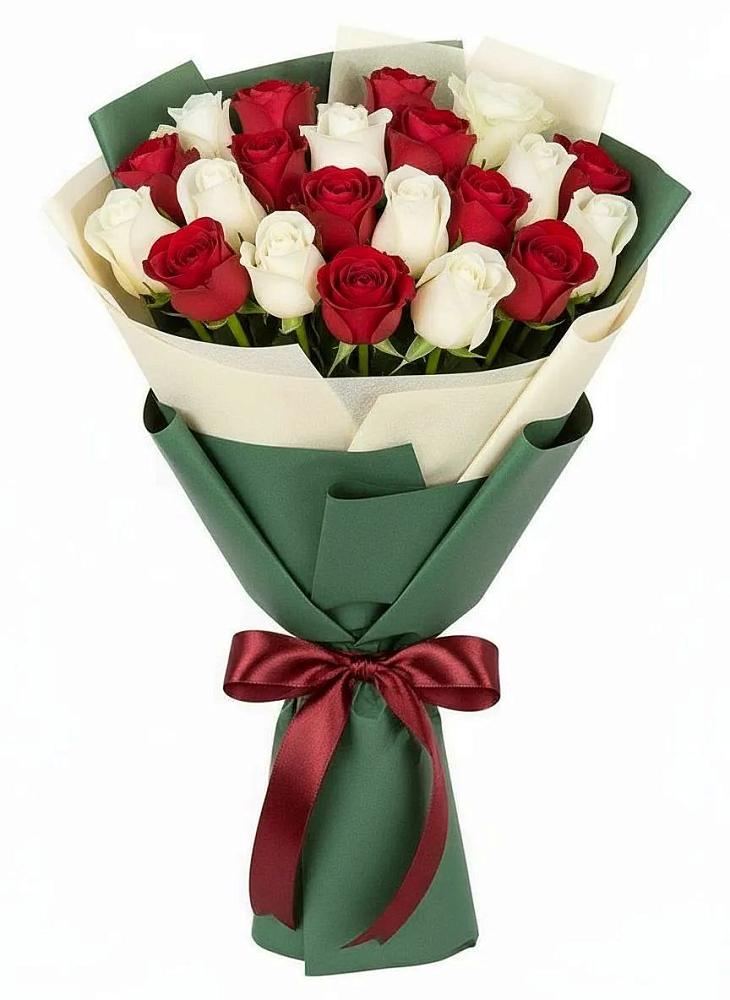 Букет Микс из красных и белых роз в Талах