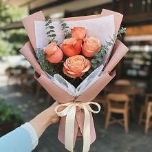 Букет цветов из:  Розы в Талах