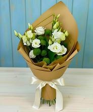 Букет цветов из:  Хризантемы и Лизиантусы #REPLACE_PRED# Талах