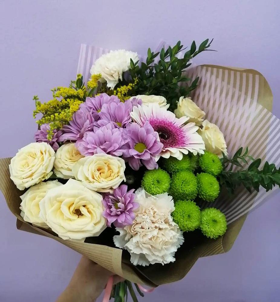 Букет цветов из: Хризантемы, Розы, Гвоздики и Герберы в Талах