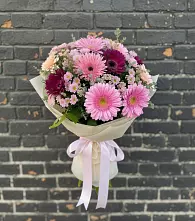 Букет цветов из:  Герберы и Хризантемы в Талах