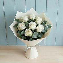 Букет Белые розы в Эвкалипте в Талах