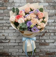Букет цветов из:  Розы, Лизиантусы и Гвоздики в Талах