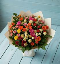 Букет Микс из разноцветных кустовых роз в Талах